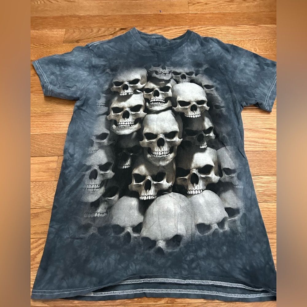 The Mountain Style Skeleton Skull Tshirt